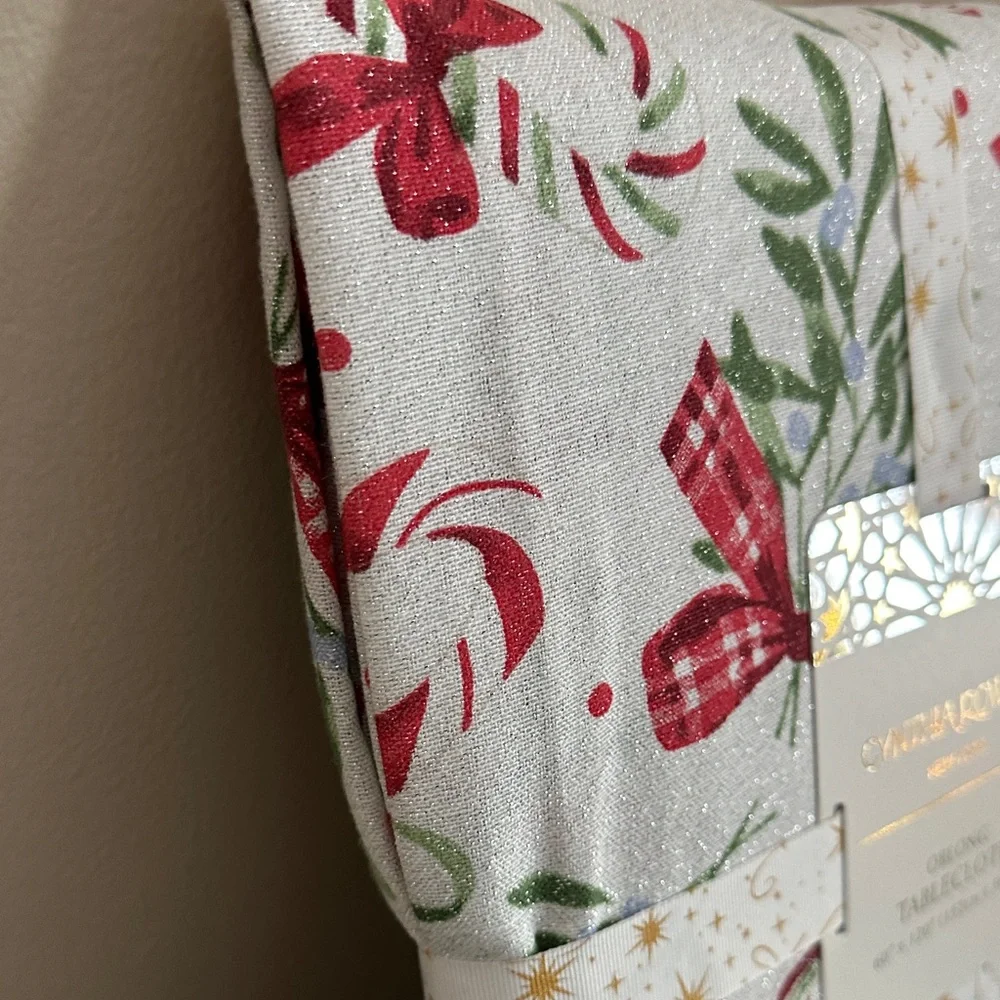 Cynthia Rowley Festive Holiday Tablecloth Red Plaid Bow 60x120 NEW!